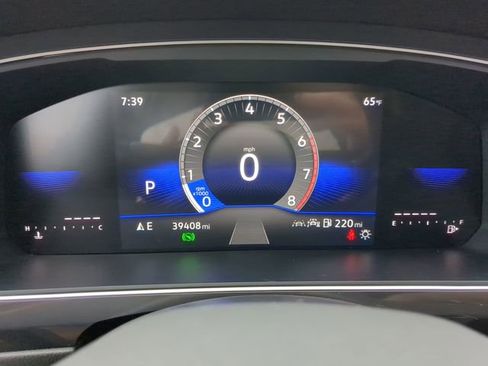 Certified 2024 Volkswagen Tiguan S image 30