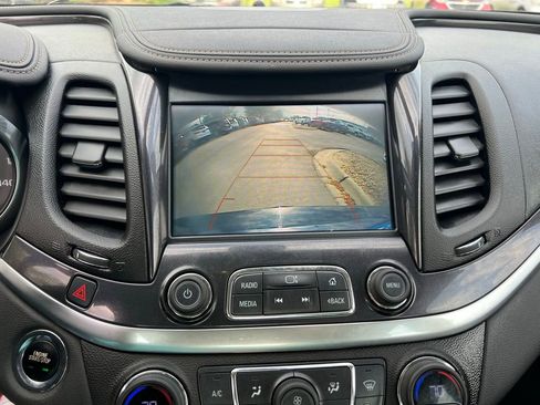 Used 2018 Chevrolet Impala LT w/ LT Leather Package FWD image 38