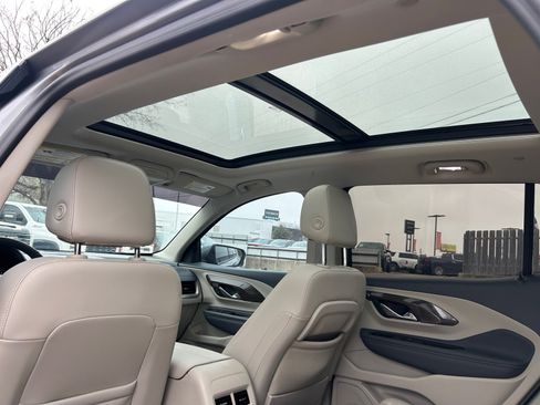 Used 2023 GMC Terrain Denali w/ Denali Premium Package image 19