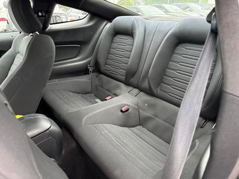 Used 2017 Ford Mustang Coupe RWD image 12