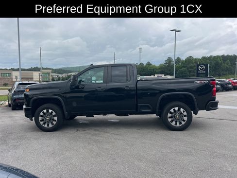 Used 2023 Chevrolet Silverado 2500 Custom w/ Custom Value Package AWD/4WD image 3
