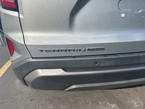 Used 2026 GMC Terrain Elevation image 8