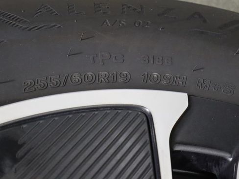 Used 2024 Chevrolet Blazer EV LT AWD/4WD image 41
