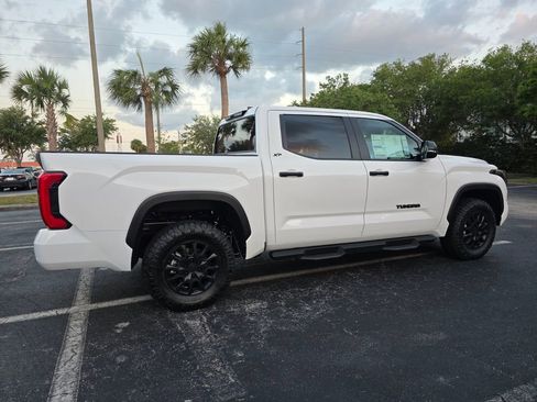 New 2026 Toyota Tundra SR5 AWD/4WD image 11