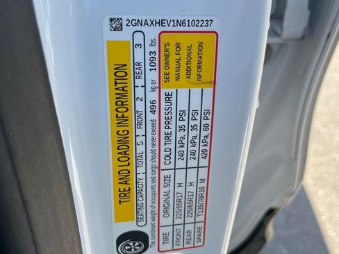 Used 2022 Chevrolet Equinox LS w/ LS Convenience Package FWD image 28