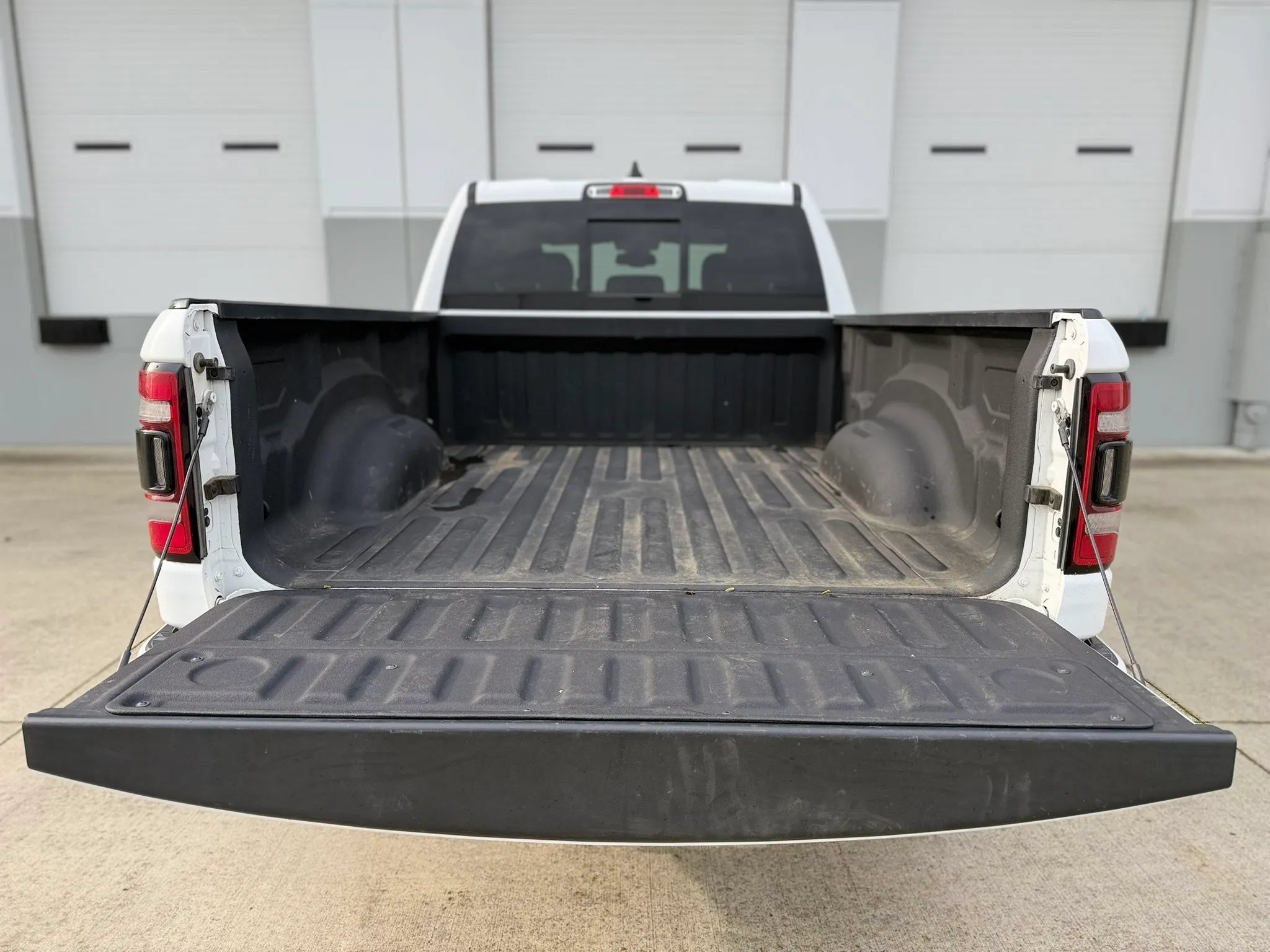 Used 2020 RAM 1500 Sport w/ Level 2 Equipment Group AWD/4WD image 28