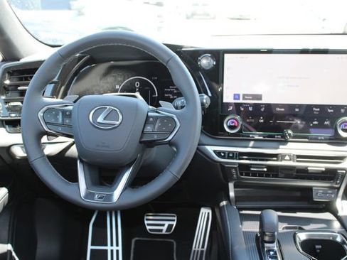 Certified 2026 Lexus RX 500h F Sport AWD/4WD image 14