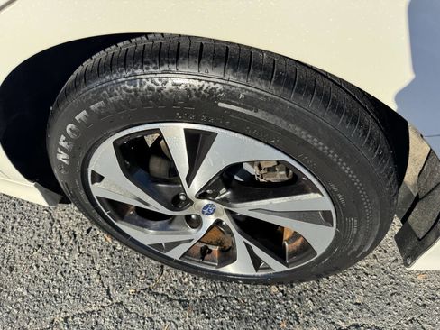 Used 2020 Subaru Legacy w/ Alloy Wheel Package image 18