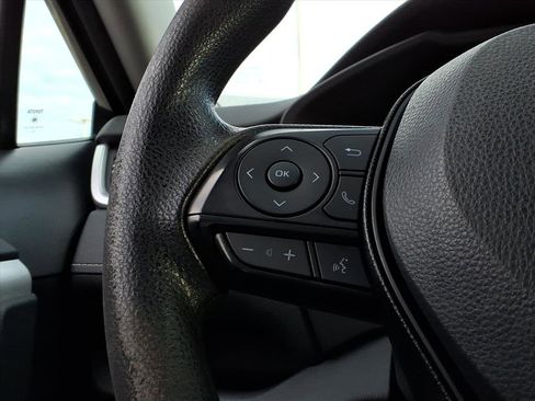 Used 2019 Toyota RAV4 LE image 27