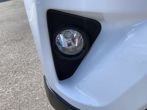 Used 2017 Toyota RAV4 SE AWD/4WD image 10