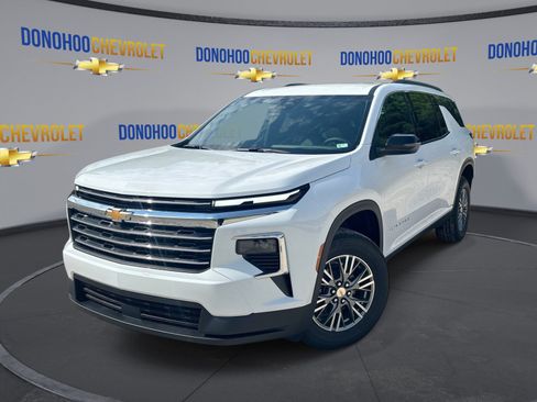 New 2026 Chevrolet Traverse LT FWD image 1