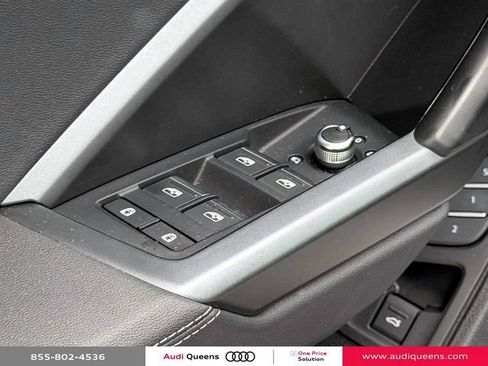 Used 2025 Audi Q3 2.0T Premium w/ Convenience Package AWD/4WD image 16