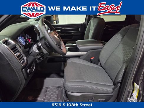New 2026 RAM 2500 Big Horn AWD/4WD image 11