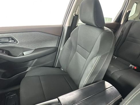 Used 2023 Nissan Rogue S image 13