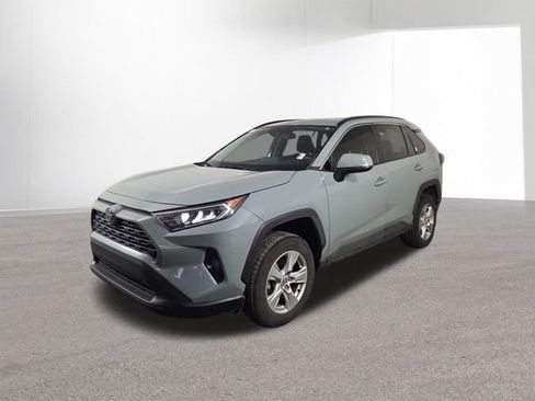 Used 2021 Toyota RAV4 XLE image 2