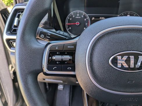 Certified 2021 Kia Sorento LX FWD image 30