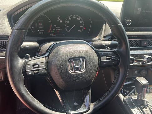Used 2023 Honda Civic Sport image 11