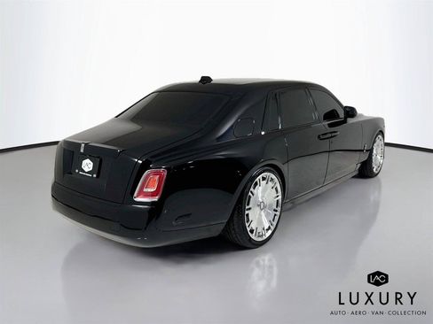 Used 2019 Rolls-Royce Phantom Sedan RWD image 6