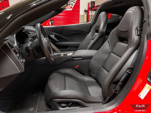 Used 2019 Chevrolet Corvette Z06 RWD image 11