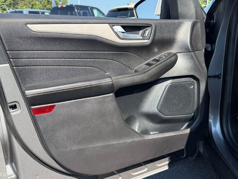 Certified 2021 Ford Escape SEL AWD/4WD image 10
