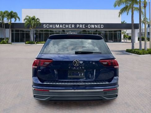 Certified 2024 Volkswagen Tiguan SE FWD image 6
