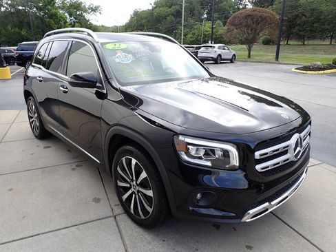 Used 2022 Mercedes-Benz GLB 250 4MATIC image 8
