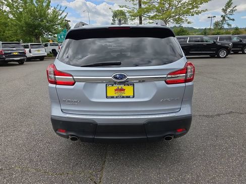 Used 2019 Subaru Ascent Premium w/ Popular Package #2A AWD/4WD image 5