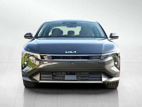 New 2025 Kia K4 EX image 2
