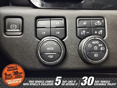 Certified 2023 Chevrolet Silverado 1500 High Country w/ Technology Package image 33