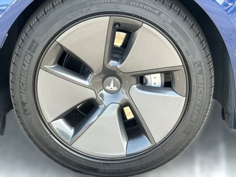 Used 2021 Tesla Model 3 Standard Range Plus RWD image 12