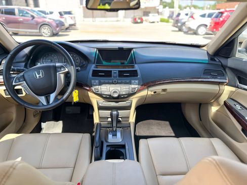Used 2011 Honda Crosstour EX-L image 9