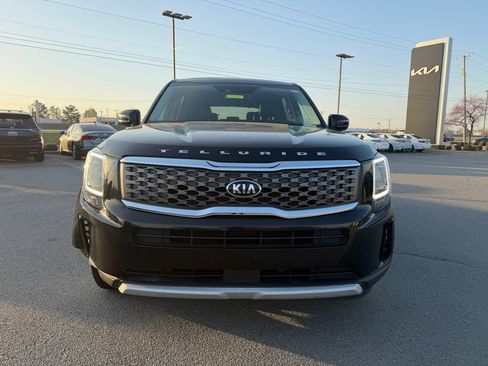 Used 2020 Kia Telluride LX image 2
