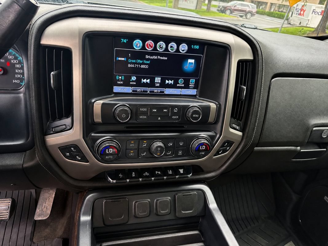 Used 2018 GMC Sierra 2500 Denali w/ Duramax Plus Package AWD/4WD image 12