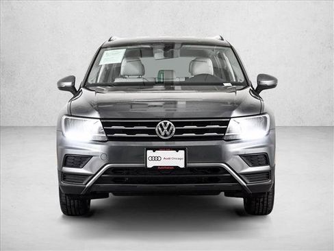 Used 2019 Volkswagen Tiguan SE AWD/4WD image 2