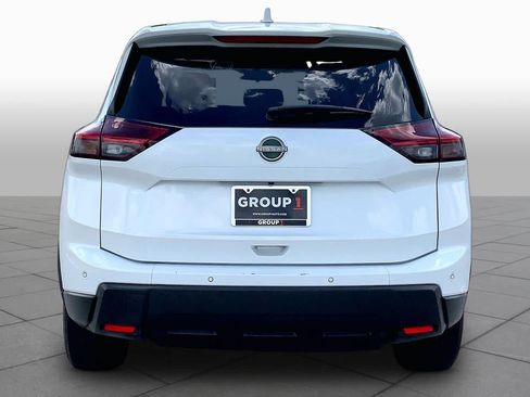 Used 2024 Nissan Rogue SV AWD/4WD image 5