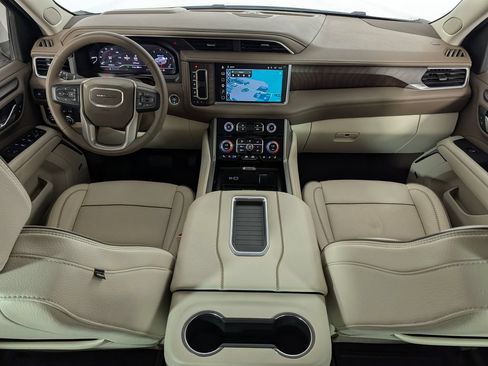 Used 2023 GMC Yukon XL Denali w/ Max Trailering Package AWD/4WD image 15