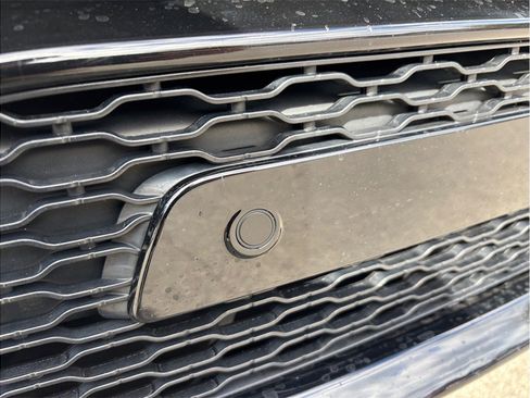 Used 2020 Land Rover Range Rover Sport SE image 14