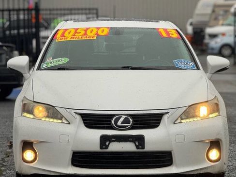 Used 2013 Lexus CT 200h w/ Seat Comfort Pkg image 2