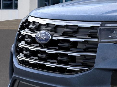 New 2025 Ford Explorer Active w/ Active Comfort Package image 17