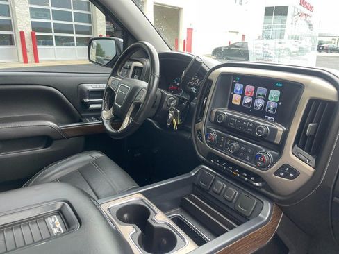 Used 2017 GMC Sierra 1500 Denali AWD/4WD image 6