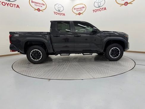 New 2026 Toyota Tacoma TRD Off-Road AWD/4WD image 3