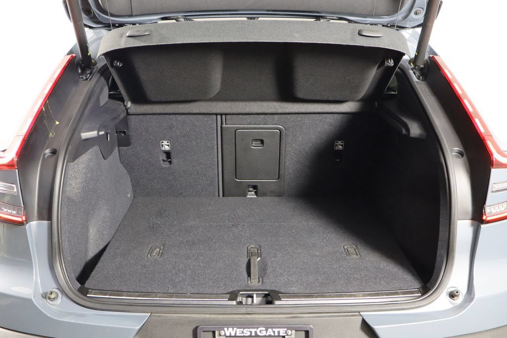 Used 2023 Volvo C40 P8 Recharge Ultimate AWD/4WD image 16