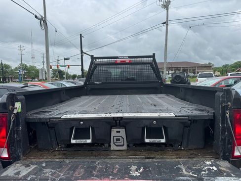 Used 2016 RAM 2500 Tradesman RWD image 9