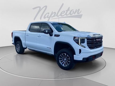 Used 2022 GMC Sierra 1500 AT4 w/ AT4 Premium Package AWD/4WD image 7