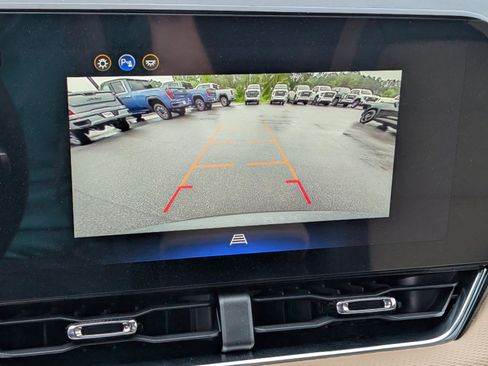 New 2026 Chevrolet Equinox ACTIV FWD image 24