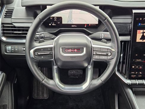 Used 2025 GMC Acadia Elevation FWD image 14
