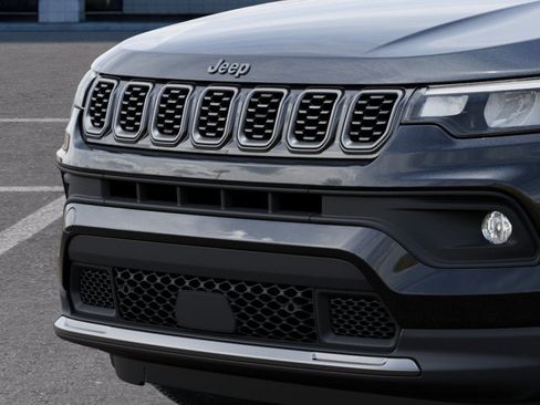 New 2026 Jeep Compass Latitude image 37