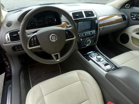 Used 2012 Jaguar XK Coupe image 16