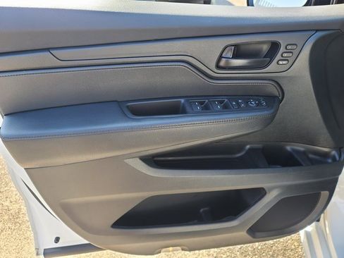 Certified 2023 Honda Odyssey Sport image 10