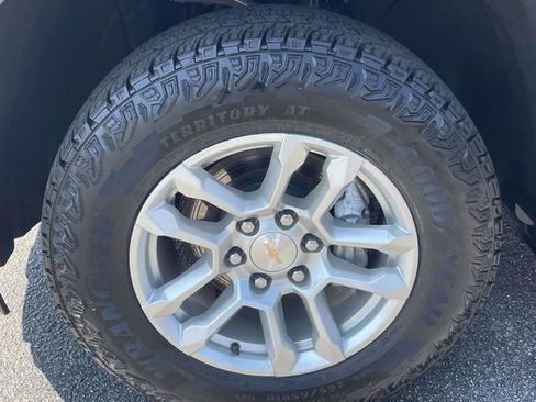 Certified 2024 Chevrolet Silverado 1500 LT image 8